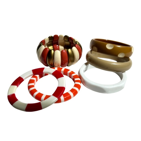 A Dozen Lucite, Plastic, & Celluloid  Bangle Bracelets, Cuffs, Stretchies - Picture 14 of 14